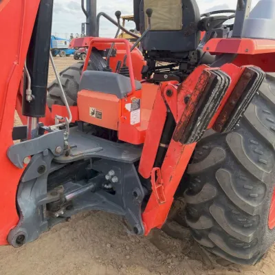 2018 Kubota M62 thumbnail