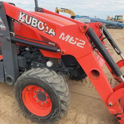 2018 Kubota M62 thumbnail