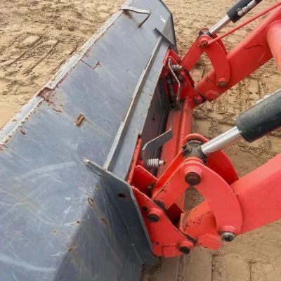 2018 Kubota M62 thumbnail