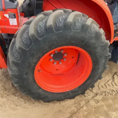 2018 Kubota M62 thumbnail