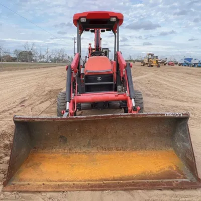 2018 Kubota M62 thumbnail