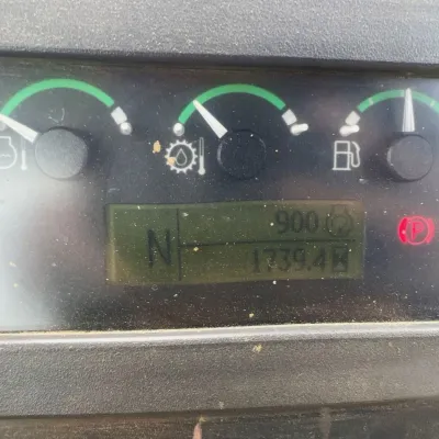 2019 Deere 410L thumbnail