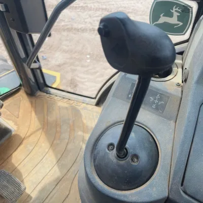 2019 Deere 410L thumbnail