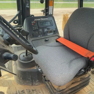 2019 Deere 410L thumbnail