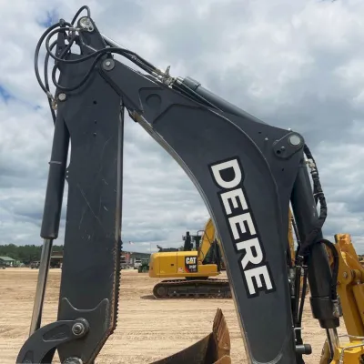 2019 Deere 410L thumbnail