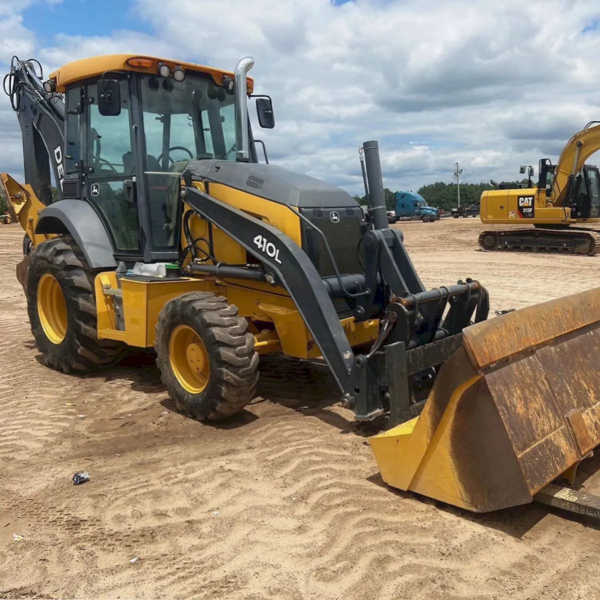2019 Deere 410L