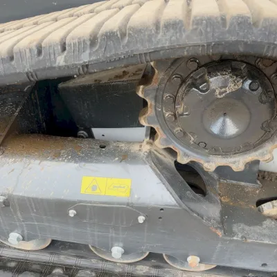 2025 Bobcat T76 thumbnail