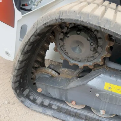 2025 Bobcat T76 thumbnail