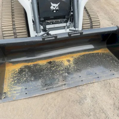 2025 Bobcat T76 thumbnail