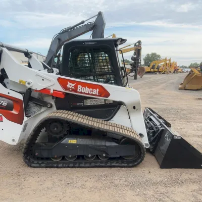 2025 Bobcat T76 thumbnail