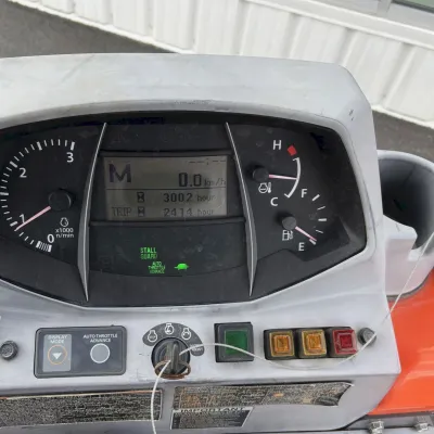 2016 Kubota L47 thumbnail