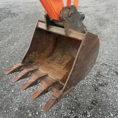 2016 Kubota L47 thumbnail
