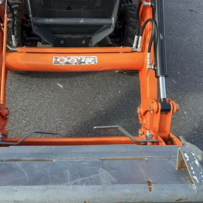 2016 Kubota L47 thumbnail