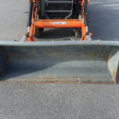 2016 Kubota L47 thumbnail
