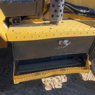 2015 Caterpillar 416F thumbnail