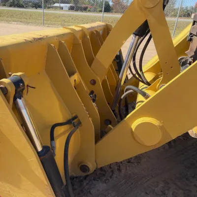2015 Caterpillar 416F thumbnail
