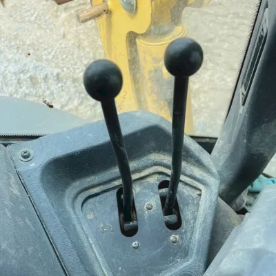 2019 Deere 410L thumbnail