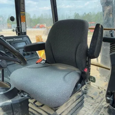 2019 Deere 410L thumbnail