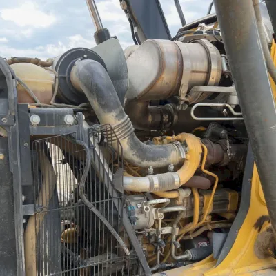 2019 Deere 410L thumbnail