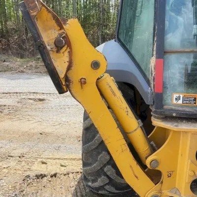 2019 Deere 410L thumbnail