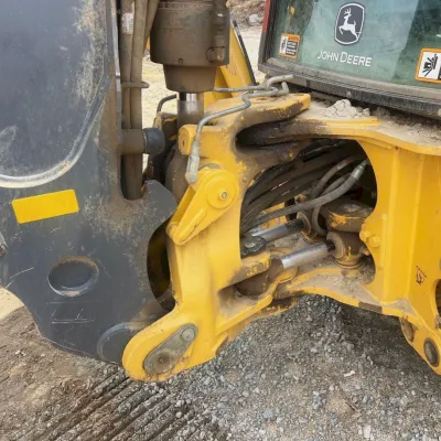 2019 Deere 410L thumbnail