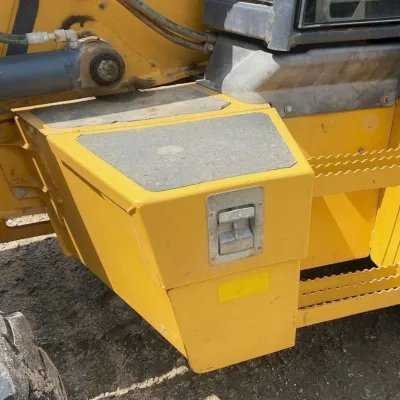 2019 Deere 410L thumbnail