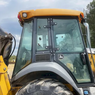 2019 Deere 410L thumbnail