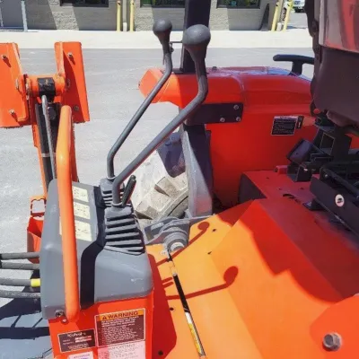 2018 Kubota L47 thumbnail
