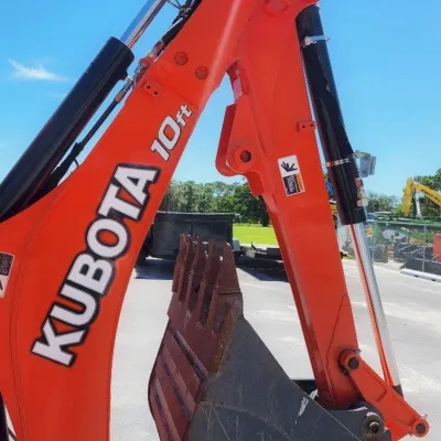 2018 Kubota L47 thumbnail