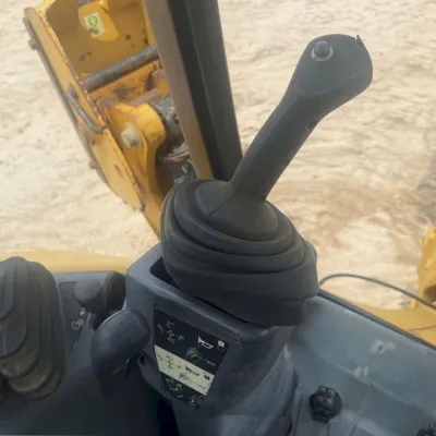 2016 Caterpillar 416F2 thumbnail