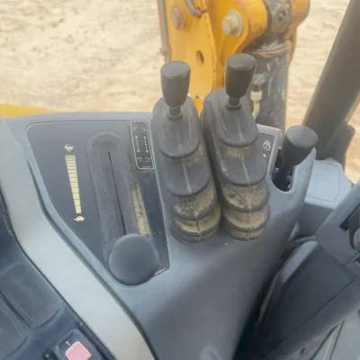2016 Caterpillar 416F2 thumbnail