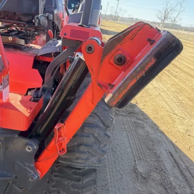 2018 Kubota L47 thumbnail