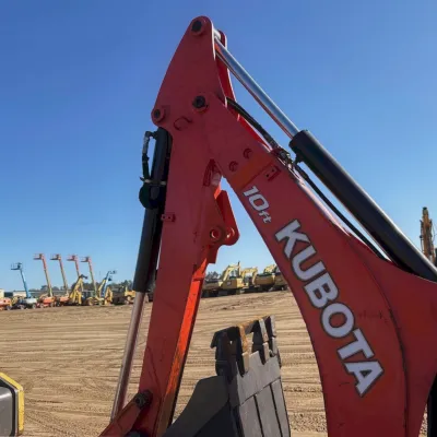 2018 Kubota L47 thumbnail
