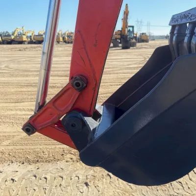 2018 Kubota L47 thumbnail