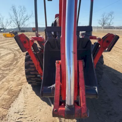 2018 Kubota L47 thumbnail