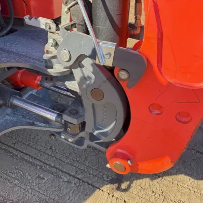 2018 Kubota L47 thumbnail