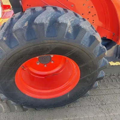 2018 Kubota L47 thumbnail