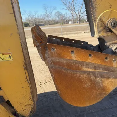 2013 Caterpillar 416F thumbnail