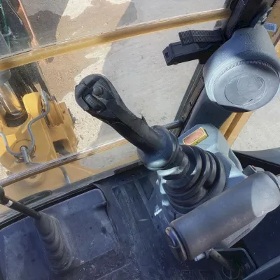 2020 Deere 410L thumbnail