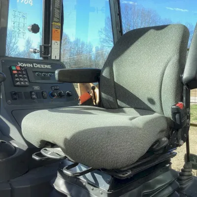 2020 Deere 410L thumbnail
