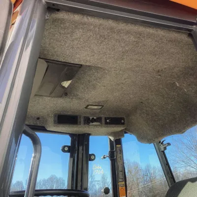 2020 Deere 410L thumbnail