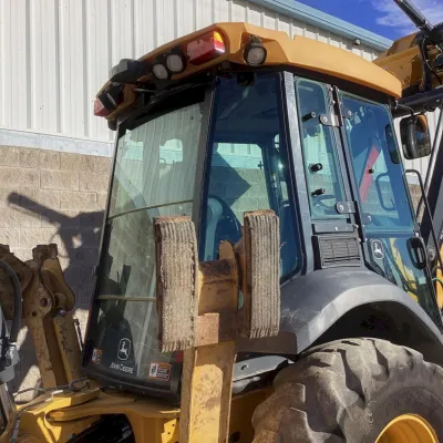 2020 Deere 410L thumbnail