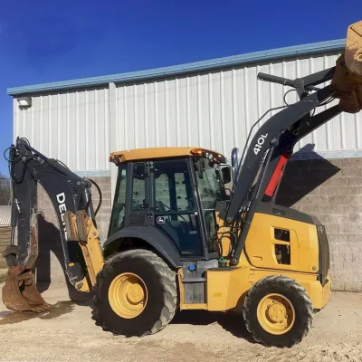 2020 Deere 410L thumbnail