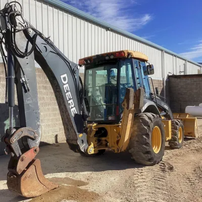 2020 Deere 410L thumbnail