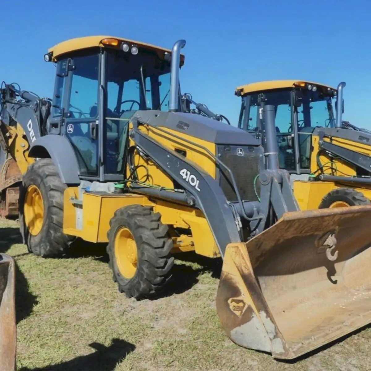 2020 Deere 410LX