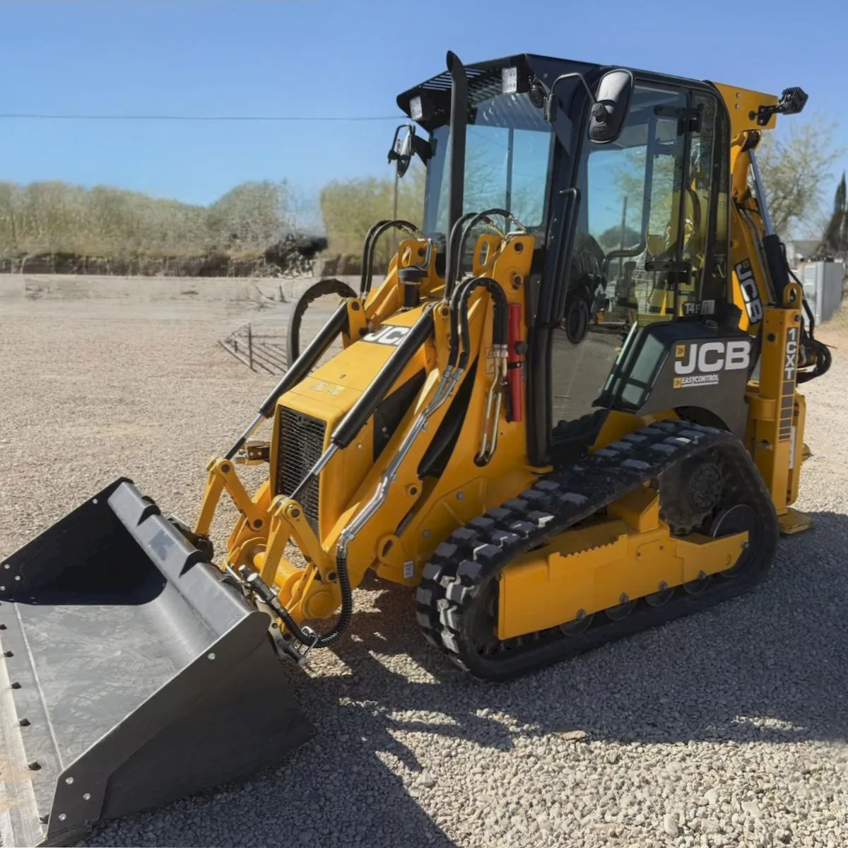 2022 JCB 1CXT