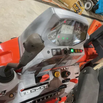 2016 Kubota L47 thumbnail