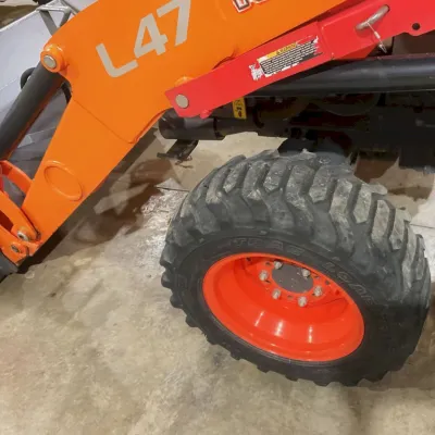 2016 Kubota L47 thumbnail