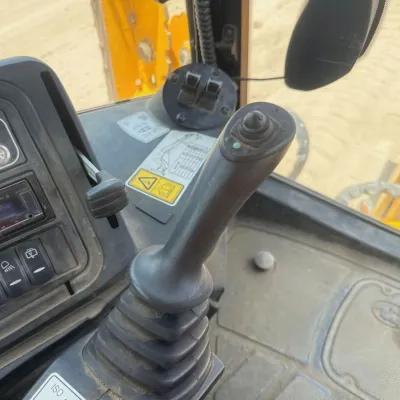 2017 JCB 3CX 15HFCE thumbnail