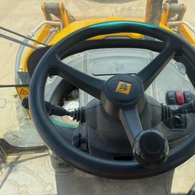 2017 JCB 3CX 15HFCE thumbnail